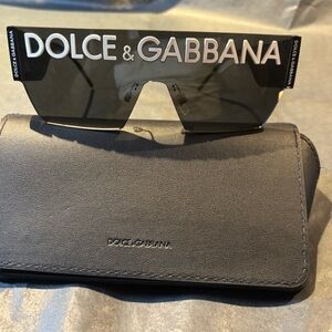 Dolce & Gabbana Black Visor Sunglasses